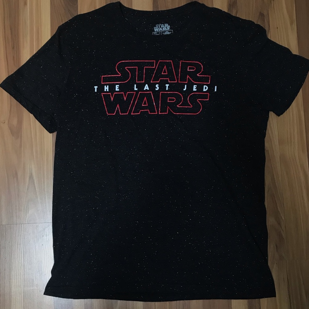 Star Wars men’s L shirt. Light wear & good cond